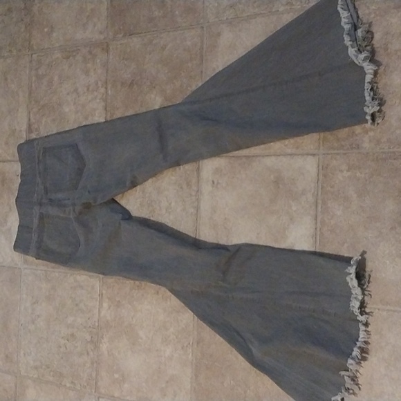 Show Me Your Mumu Berkeley Bells In Cloud Nine Size Large - Picture 6 of 14